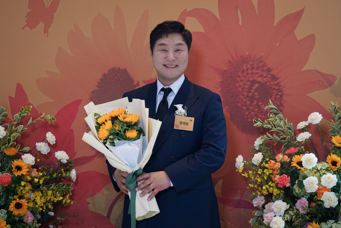 ‘유림핑’ 윤경호, 대중 선택 받은 남자…소비자가 뽑은 남자배우