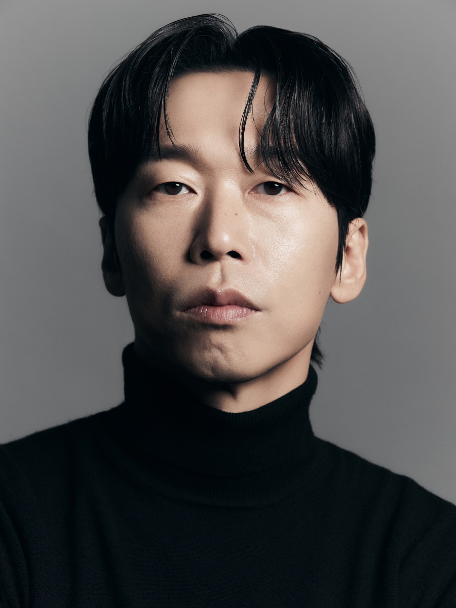 윤병희, '멋진 신세계'서 악질재벌 비서실장 손재한으로 변신