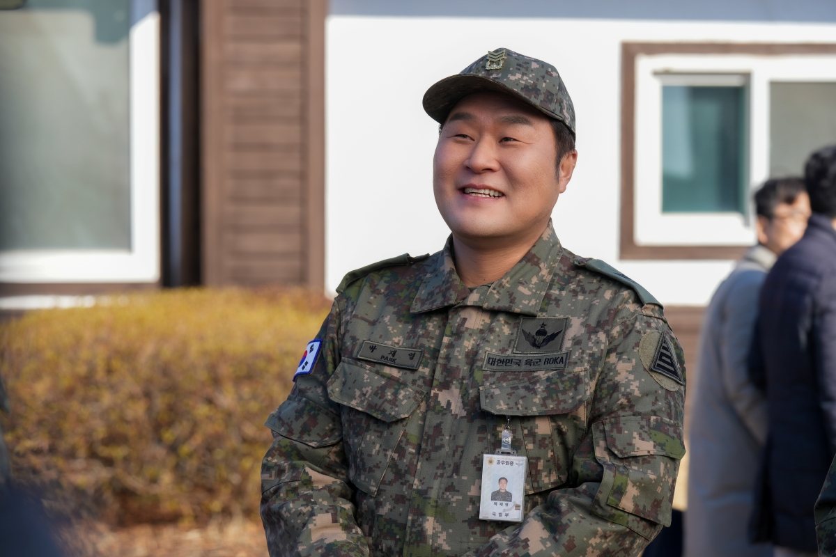 '취사병' 윤경호, 후배 위한 진심어린 위로…베테랑의 존재감